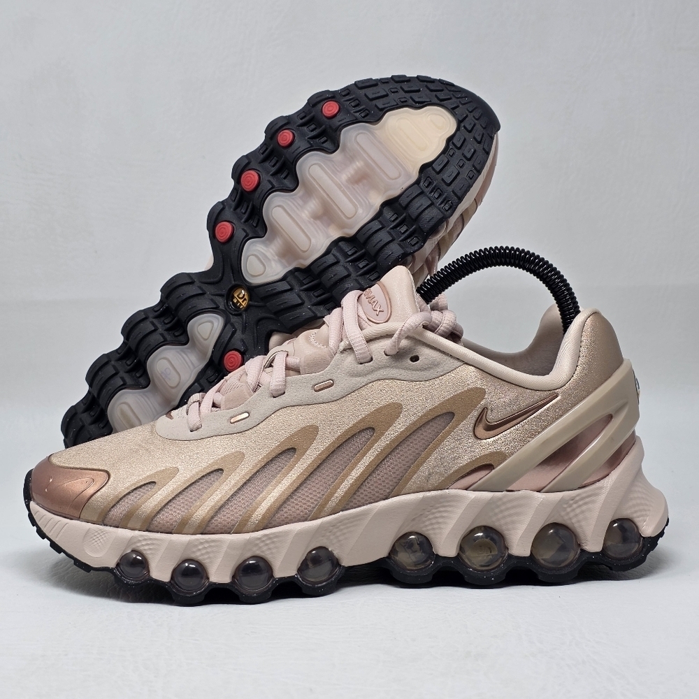 Air Max DN8 Women's Size 8 MTLC Red Bronze/Black Sneakers Shoes HF5509-900 New